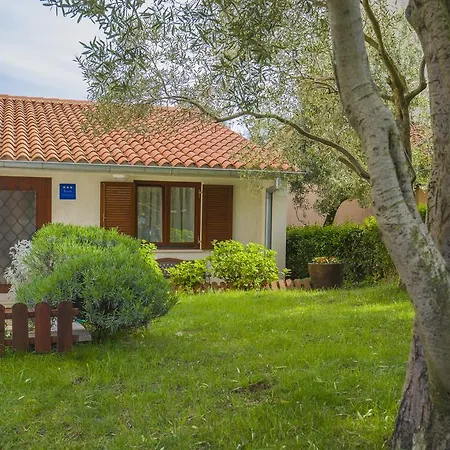Apartman Apartments Vesna 1075 Póla