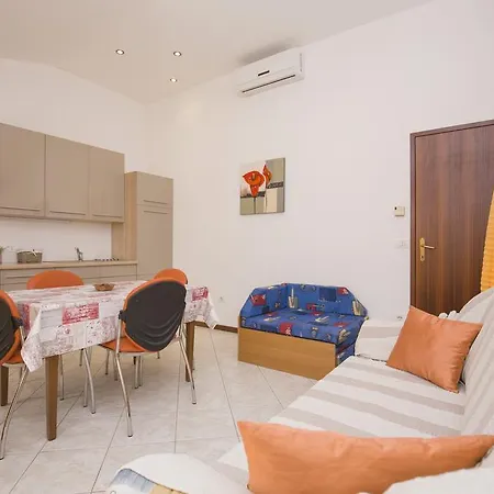 Apartments Vesna 1075 Appartement